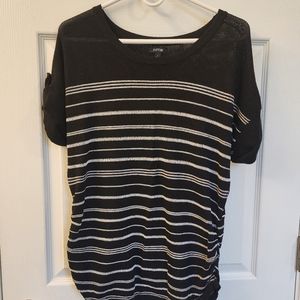 Apt 9 Black Striped Ruched Sides Short Sleeve Sweater Knit. Size Large